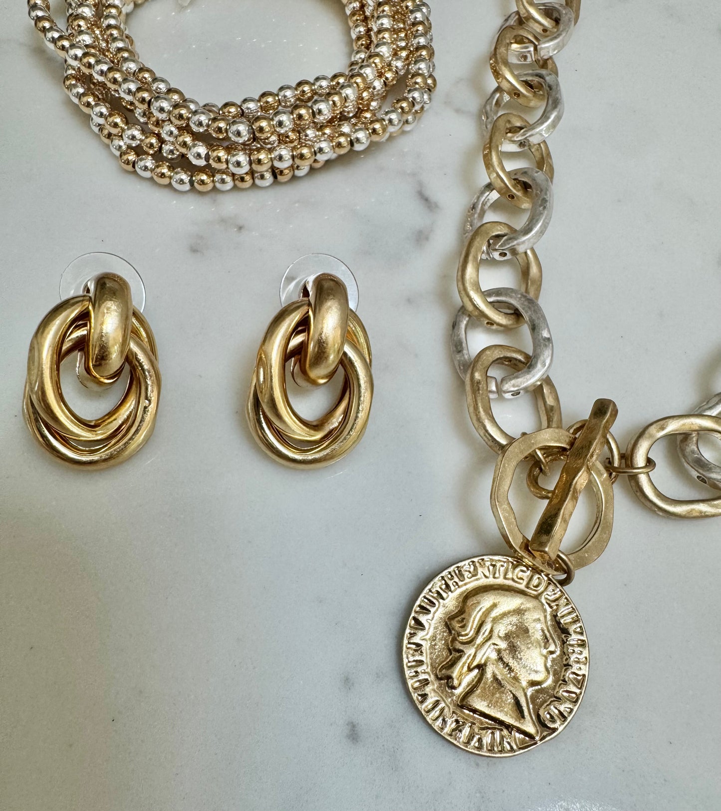 Medium Gold Interlinked Earrings