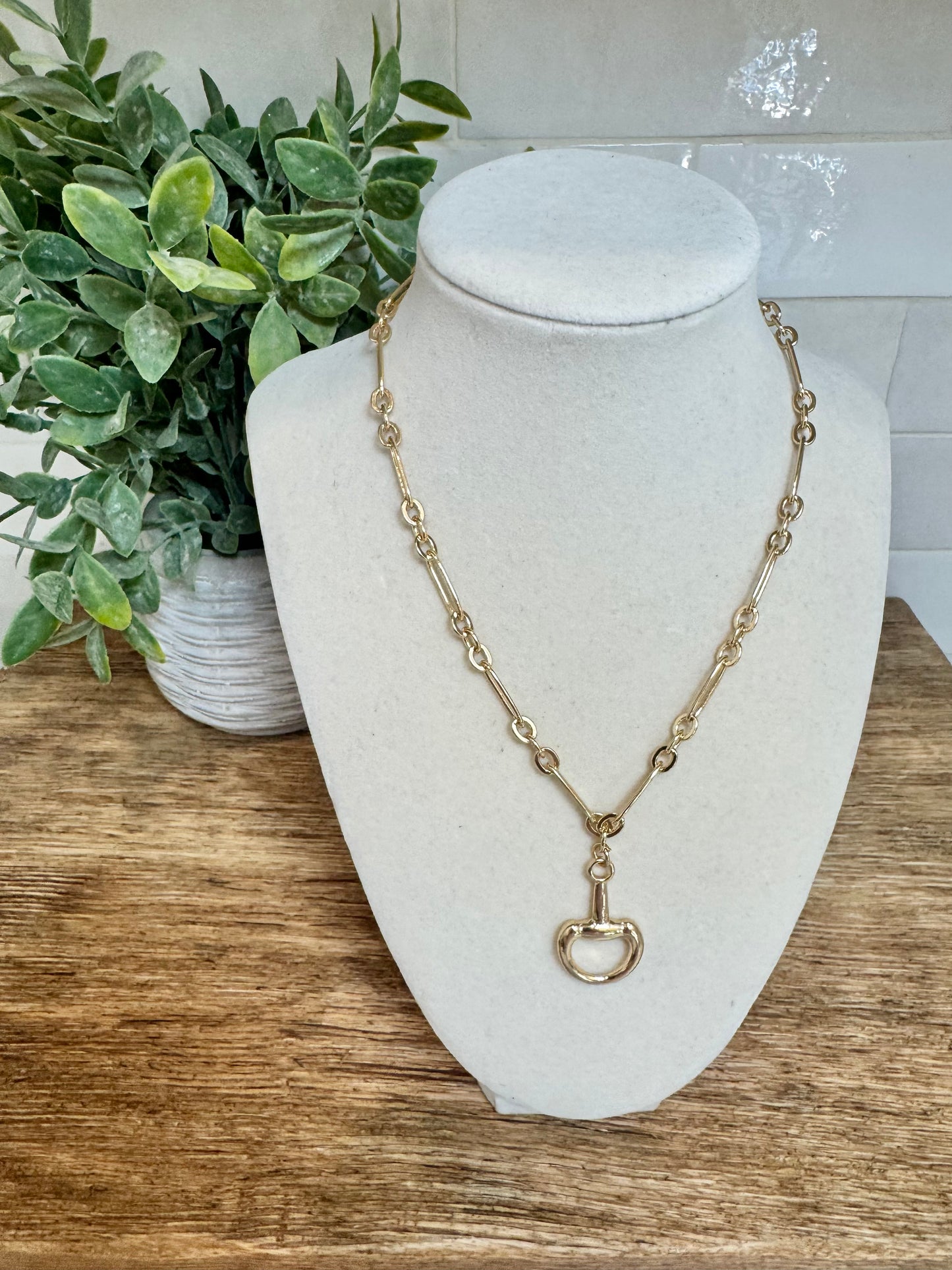 Paperclip Link Horsebit Necklace