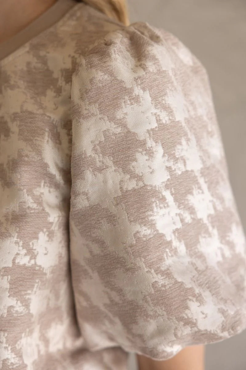 Mesa Houndstooth Top - Taupe
