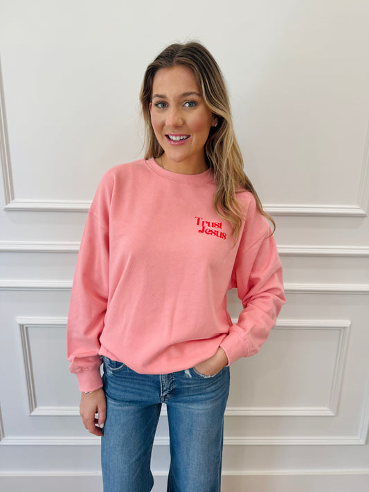 Trust Jesus Pullover - pink