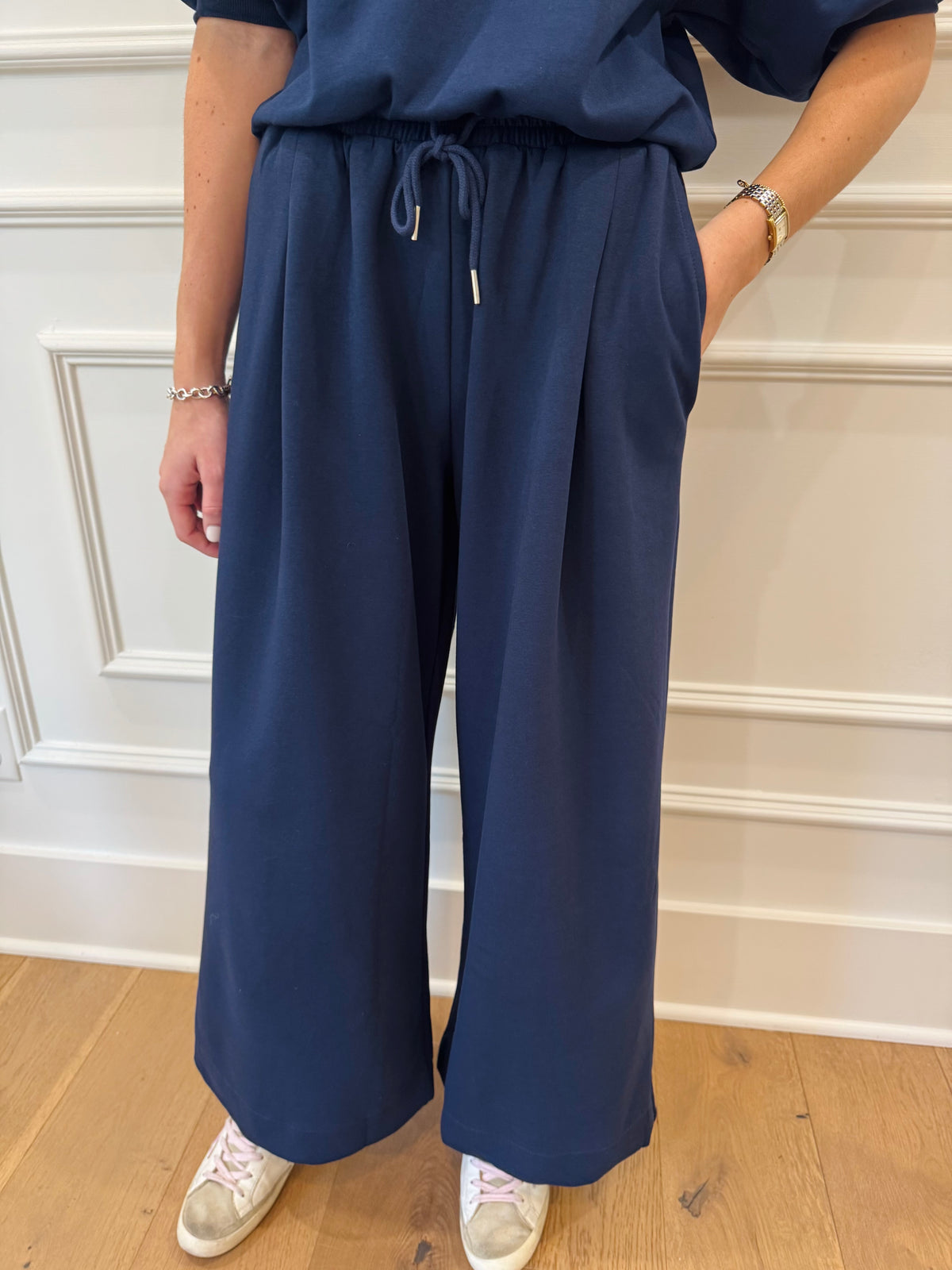 Off Duty Darling Wide Leg Pant - Navy
